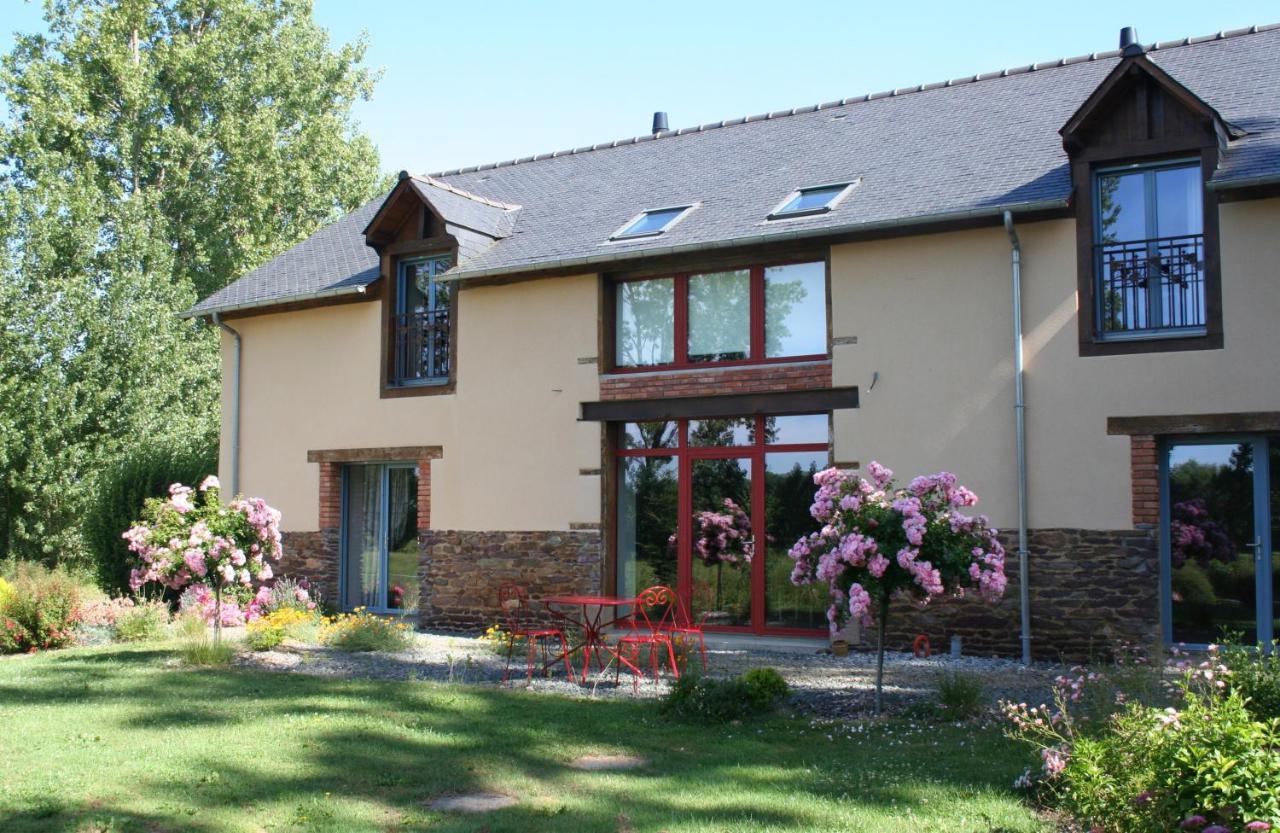 Domaine De La Fontaine Bed and Breakfast Chavagne Exterior foto