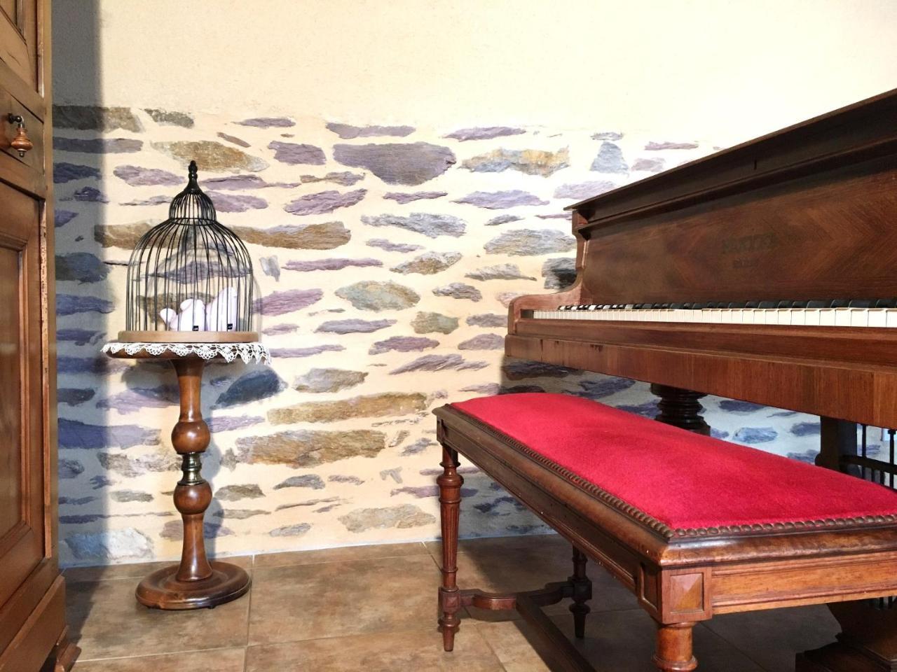 Domaine De La Fontaine Bed and Breakfast Chavagne Exterior foto